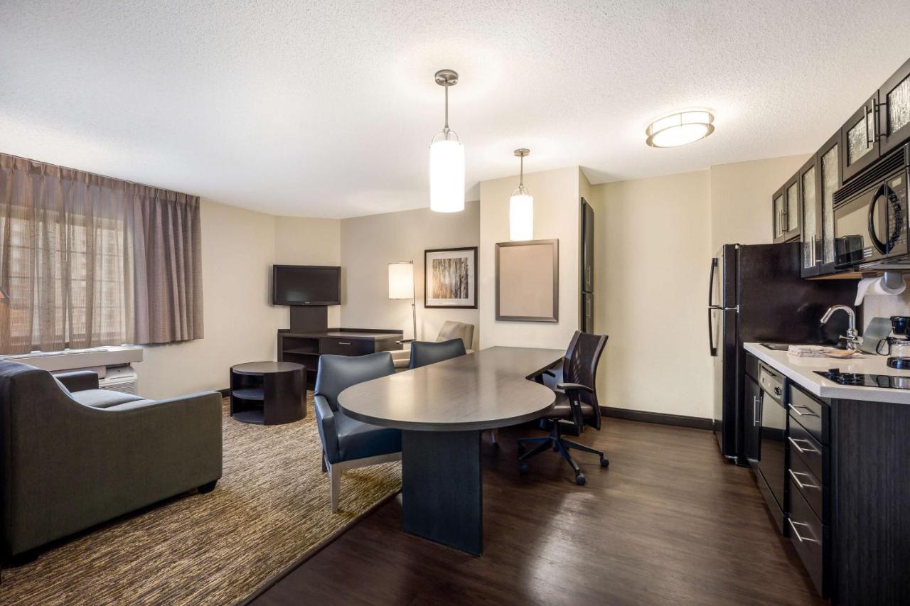 Sonesta Simply Suites Oklahoma City Airport Екстериор снимка
