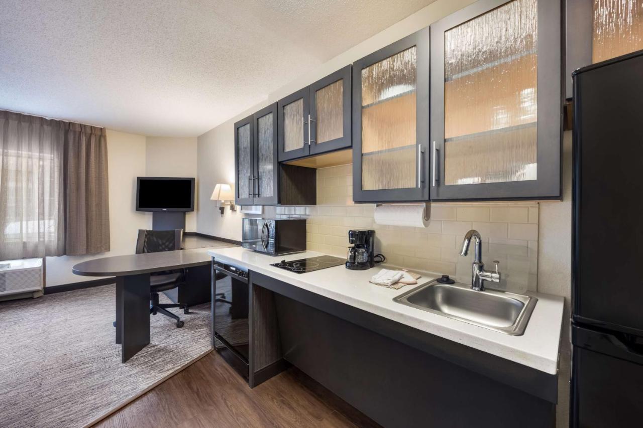 Sonesta Simply Suites Oklahoma City Airport Екстериор снимка