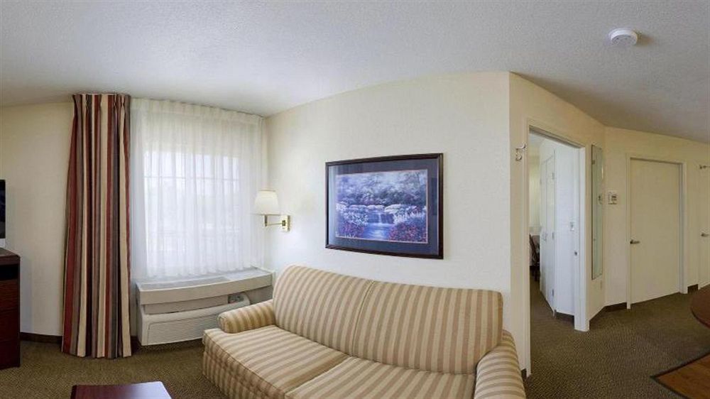 Sonesta Simply Suites Oklahoma City Airport Екстериор снимка