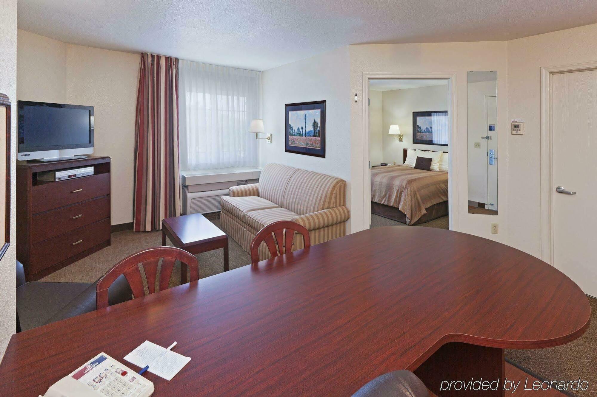 Sonesta Simply Suites Oklahoma City Airport Екстериор снимка