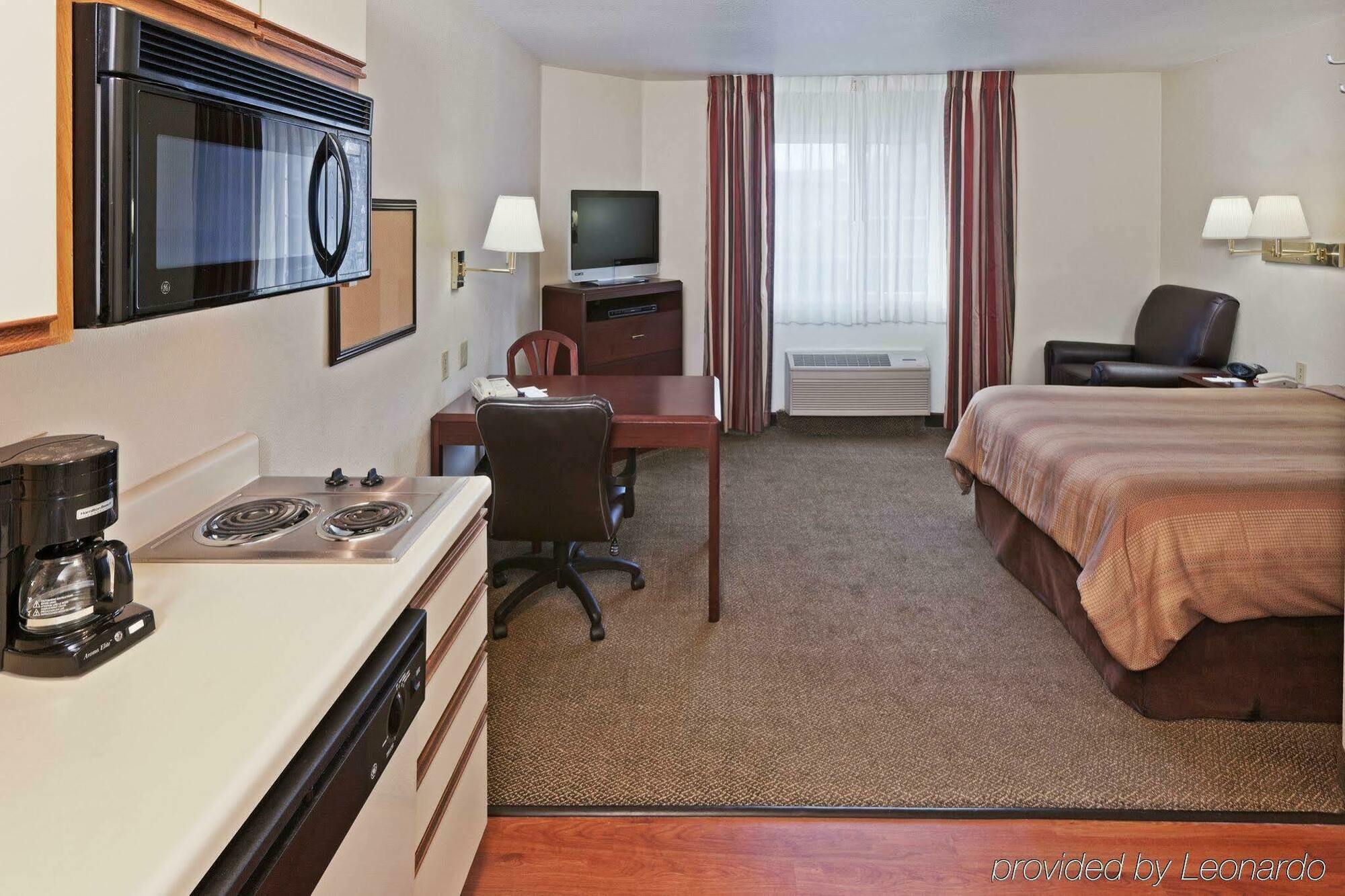 Sonesta Simply Suites Oklahoma City Airport Екстериор снимка
